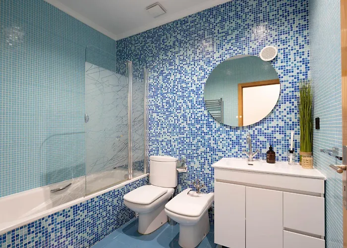 Holiday home Cozy 3br Near Av Liberdade Sleeps 8 Patio