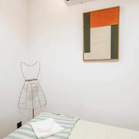 Cozy 3br Near Av Liberdade Sleeps 8 Patio * Lissabon