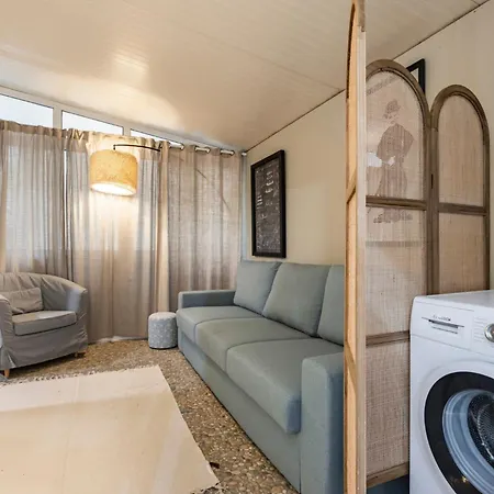 Cozy 3br Near Av Liberdade Sleeps 8 Patio *