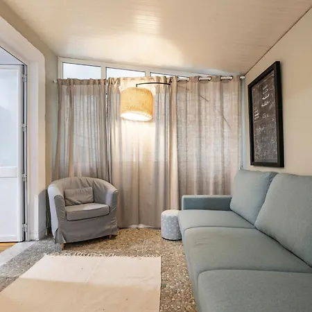 Cozy 3br Near Av Liberdade Sleeps 8 Patio *