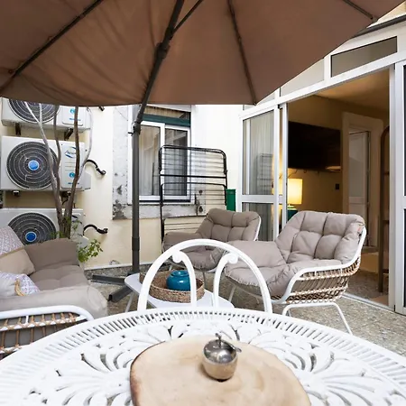 Ferienhaus Cozy 3br Near Av Liberdade Sleeps 8 Patio *