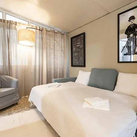 Ferienhaus Cozy 3br Near Av Liberdade Sleeps 8 Patio *