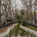 Cozy 3br Near Av Liberdade Sleeps 8 Patio *